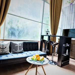 4* Maison d'hôtes Divinity's Reach - Old Town Center